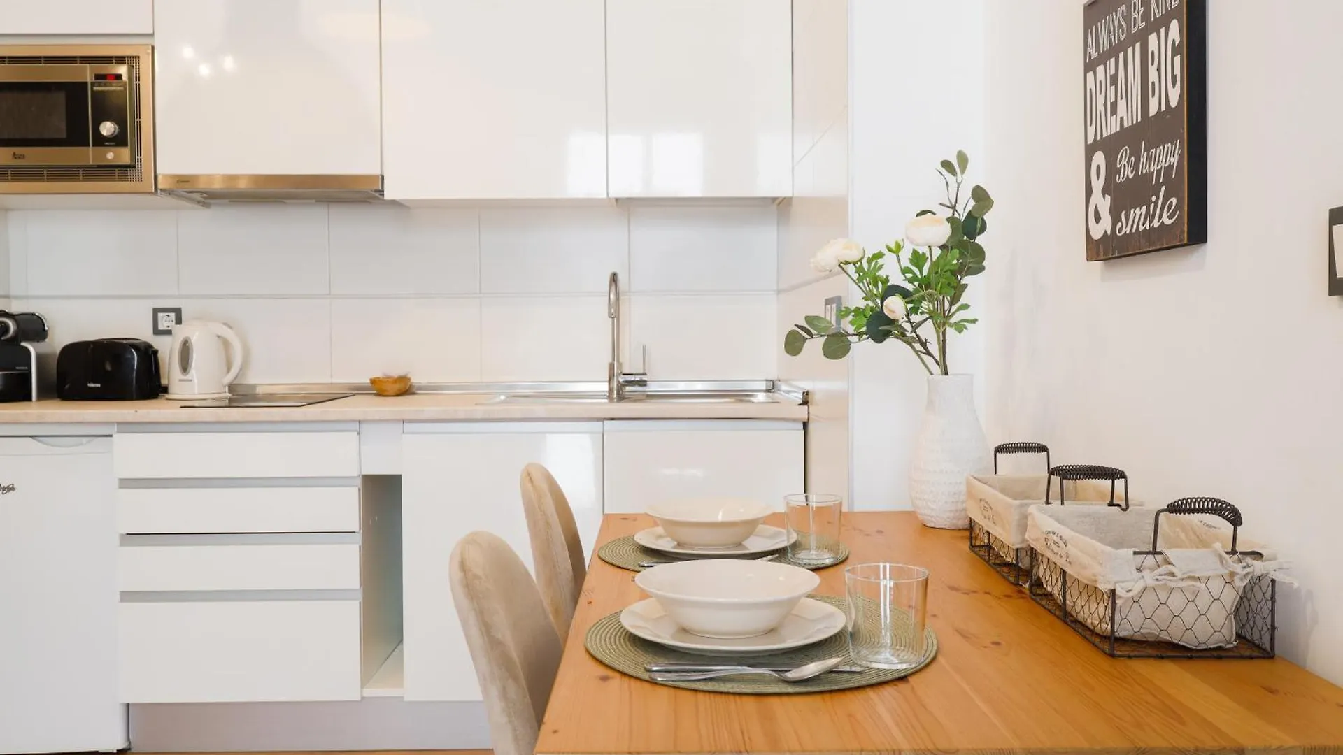 Apartment C15 - Charming Modern Studio In The Centre Malaga